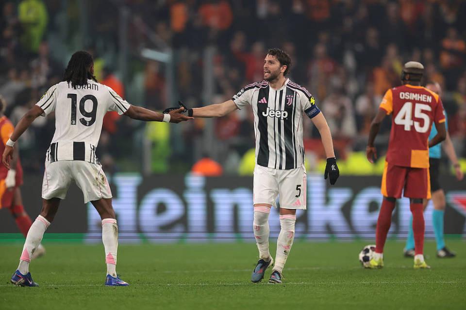 咪咕体育-尤文无缘欧冠16强！少打1人连扳3球+一度追平，加时赛崩盘连丢2球